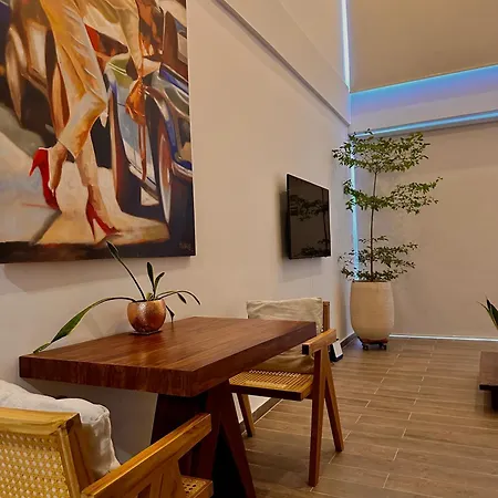 Old City New Duplex With Roof & Pool *